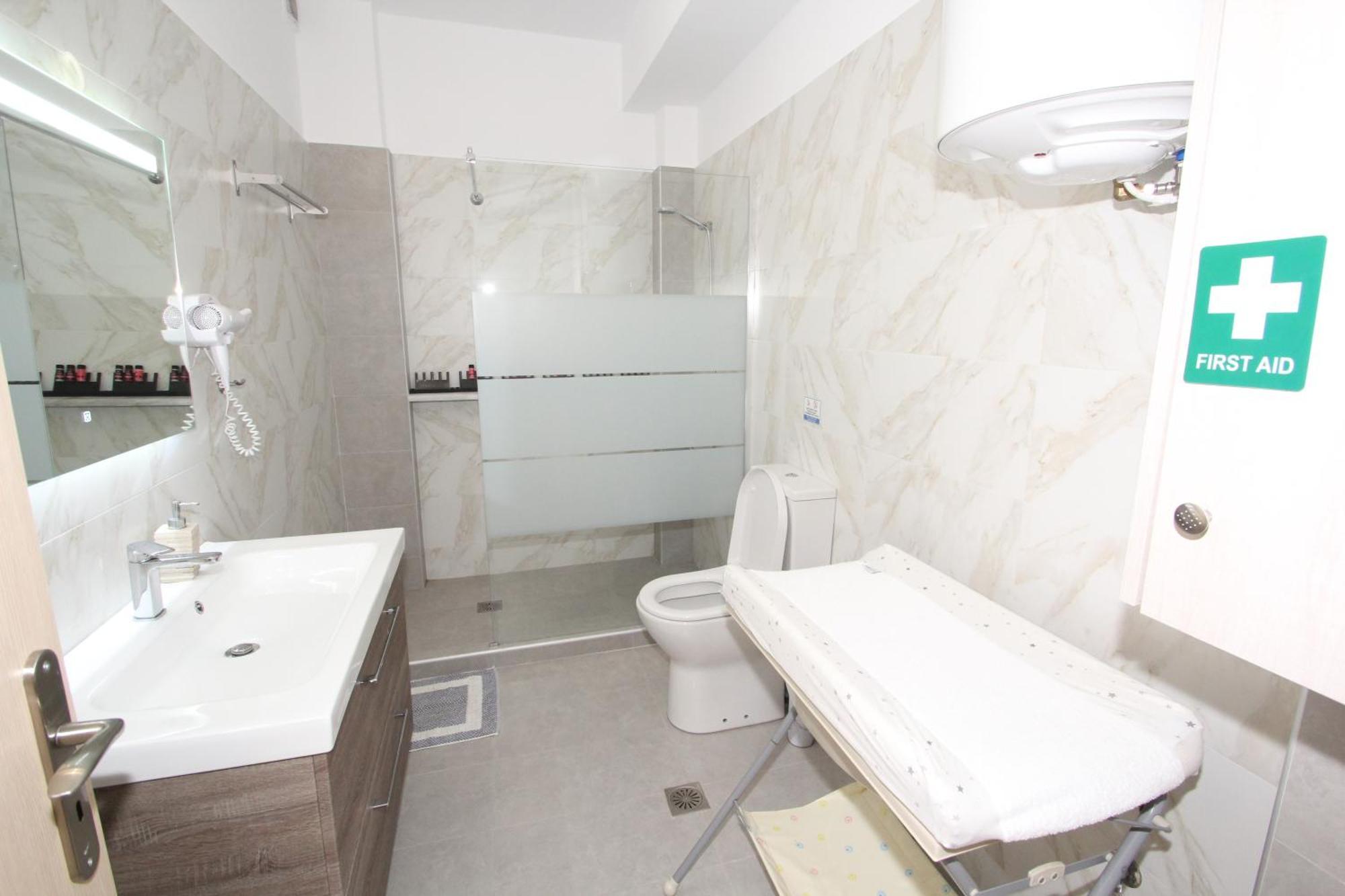 Filoxenia Apartment Artemida  Exterior photo