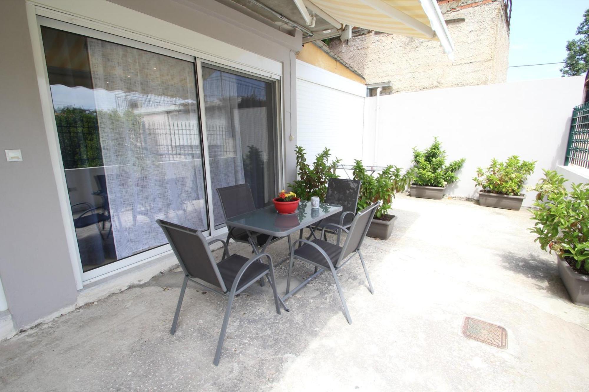 Filoxenia Apartment Artemida  Exterior photo
